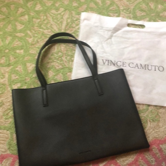 Vince Camuto tote - Picture 2 of 3